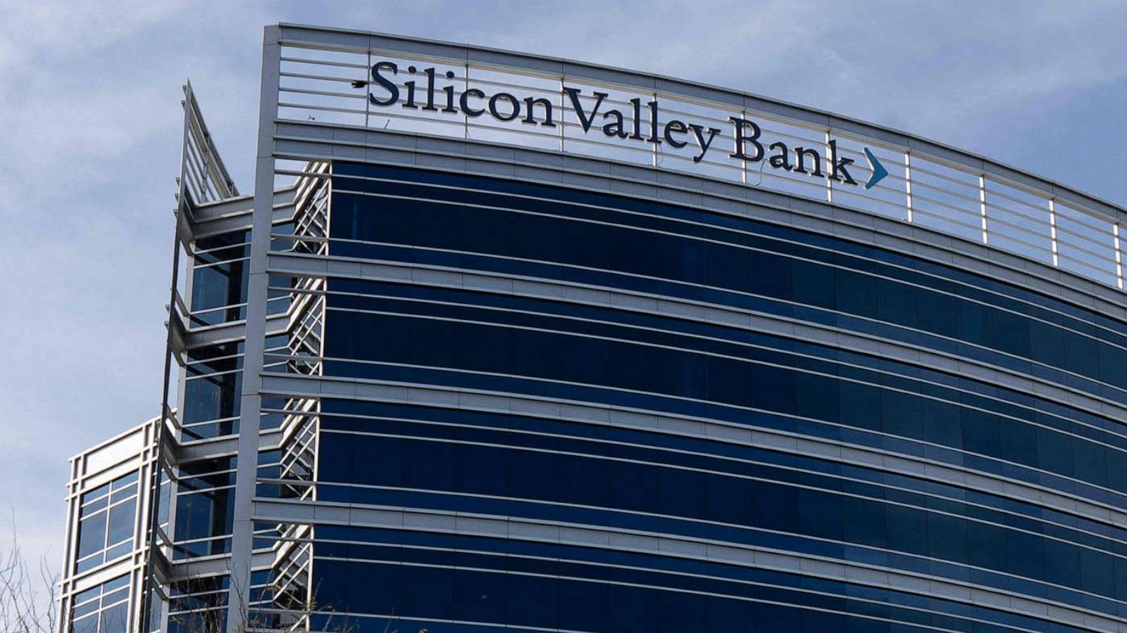 Chancellor Announces Over £2.5 Bn In Tech R&D: Will It Suffice To Bolster UK Tech Economy Following Sillicon Valley Bank Collapse?