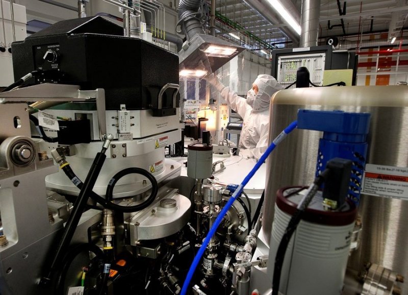 China Asks WTO to Intervene in Chip Manufacturing Equipment Ban