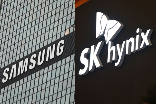 Samsung reportedly scales back NAND output while SK Hynix ramps up amid global oversupply